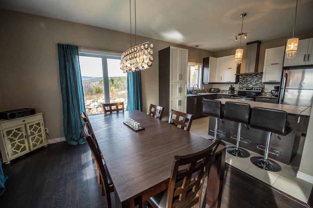 Les Chalets Huppes Du Massif Petite-Riviere-Saint-Francois Room photo